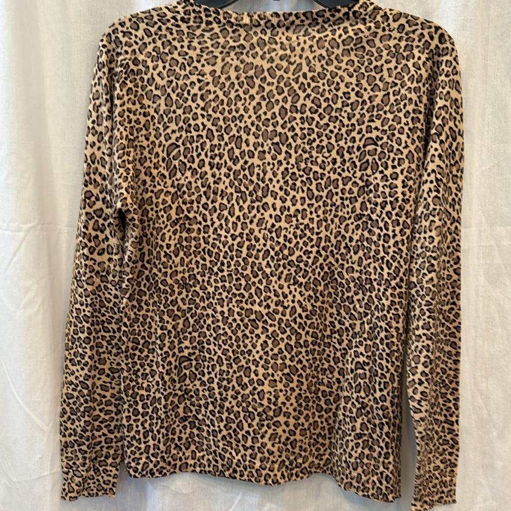 Liz Claiborne 100% Silk Knit Leopard Print V-Neck Long Sleeve Cardigan Size LP - Picture 2 of 3